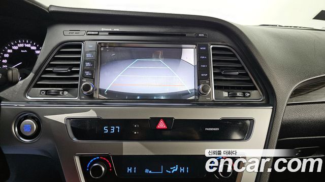 Hyundai Sonata 2015 — photo 17