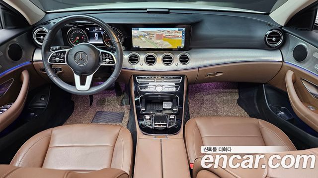 Mercedes-Benz E-Class 2019 — photo 7