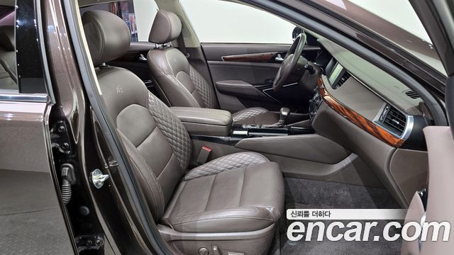 Kia K7 2016 — photo 12