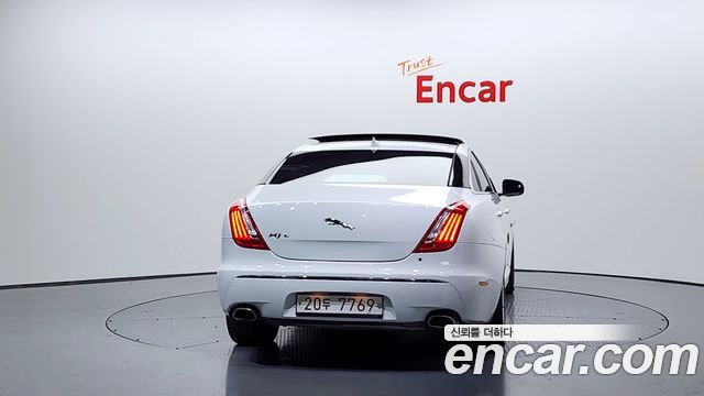 Jaguar XJ 2013 — photo 4