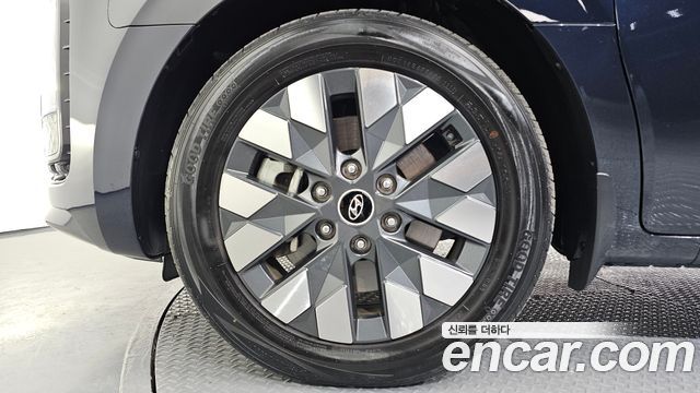 Hyundai Staria 2022 — photo 5