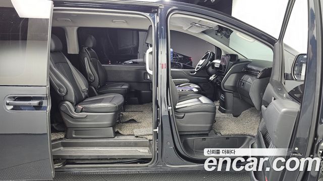 Hyundai Staria 2022 — photo 12