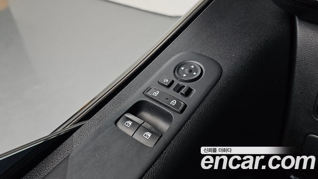 Hyundai Staria 2022 — photo 13