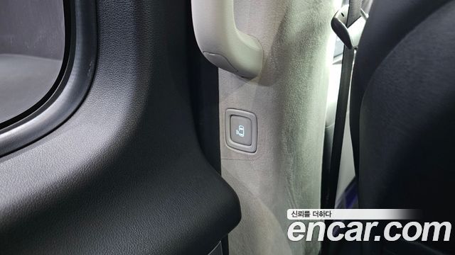 Hyundai Staria 2022 — photo 19