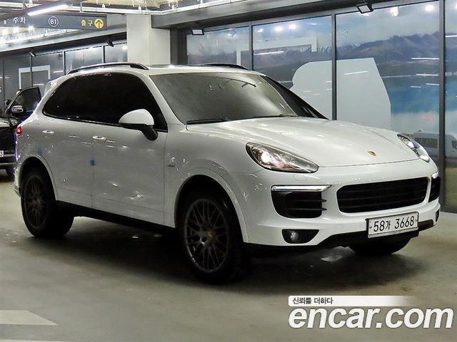 Porsche Cayenne 2017 — photo 1
