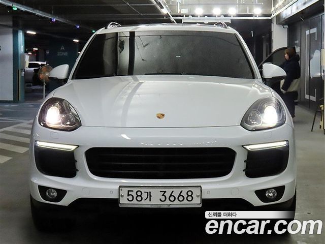 Porsche Cayenne 2017 — photo 2