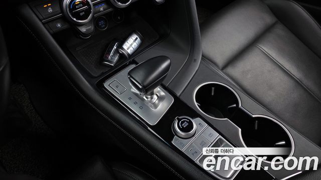 Genesis G70 2021 — photo 9