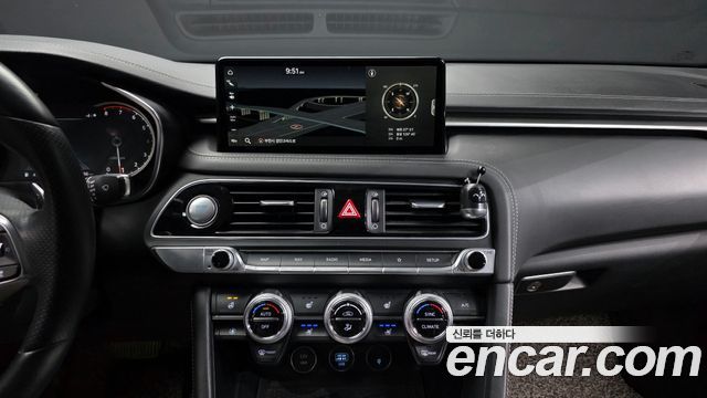 Genesis G70 2021 — photo 14