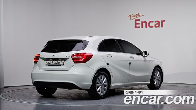 Mercedes-Benz A-Class 2014 — photo 2
