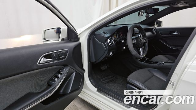 Mercedes-Benz A-Class 2014 — photo 10