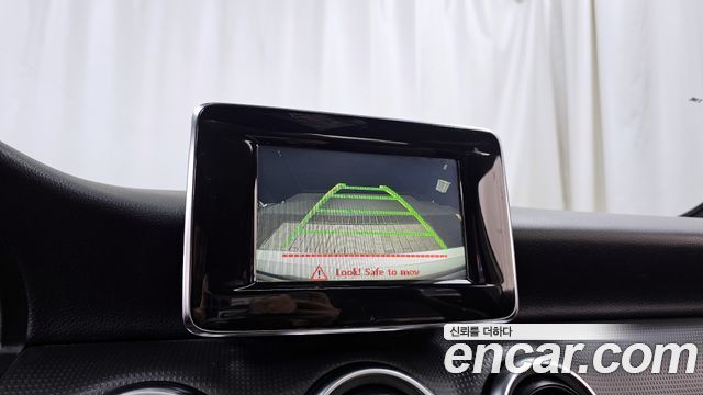Mercedes-Benz A-Class 2014 — photo 14