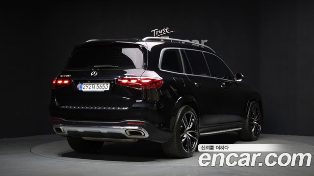 Mercedes-Benz GLS-Class 2024 — photo 2