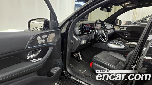Mercedes-Benz GLS-Class 2024 — photo 10