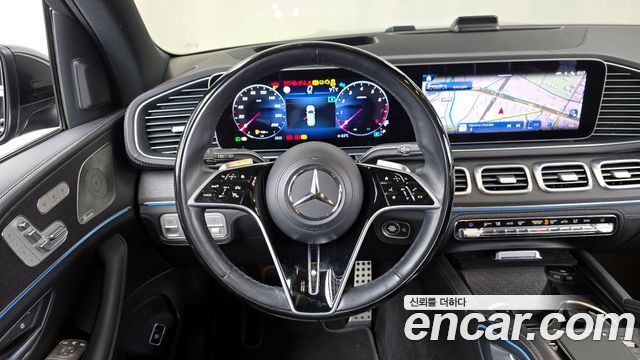 Mercedes-Benz GLS-Class 2024 — photo 13