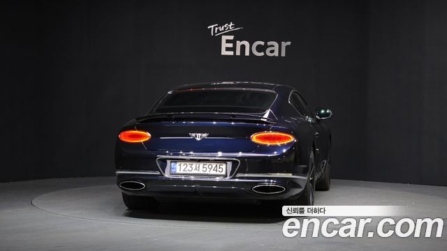Bentley Continental 2019 — photo 4