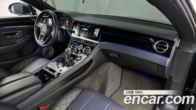 Bentley Continental 2019 — photo 7