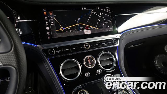 Bentley Continental 2019 — photo 14
