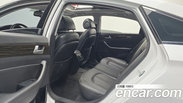 Hyundai Sonata 2016 — photo 12