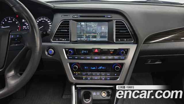 Hyundai Sonata 2016 — photo 15