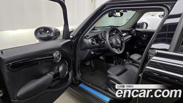 Mini Cooper 2020 — photo 10