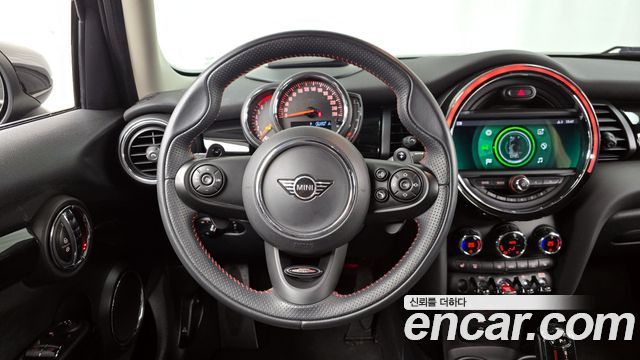 Mini Cooper 2020 — photo 13