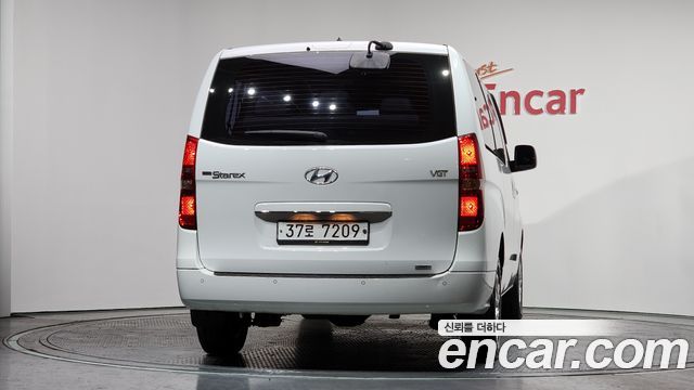 Hyundai Starex 2019 — photo 4