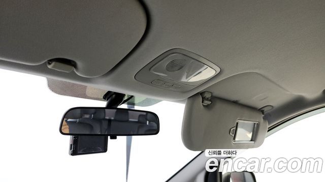 Hyundai Starex 2019 — photo 17