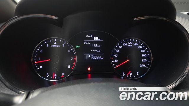 Kia K3 2013 — photo 8