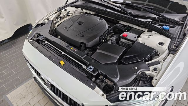 Volvo S60 2020 — photo 6