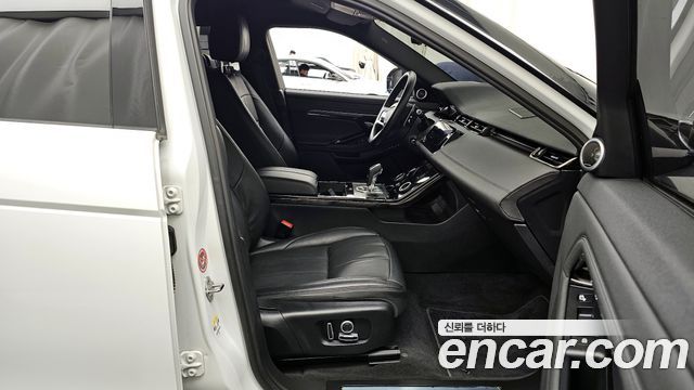 Land Rover Range Rover Evoque 2021 — photo 11