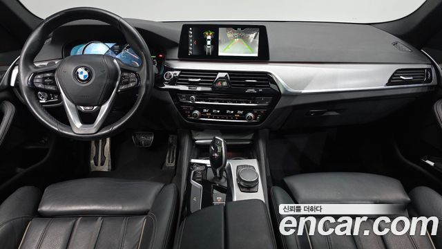 BMW 5-Series 2018 — photo 7