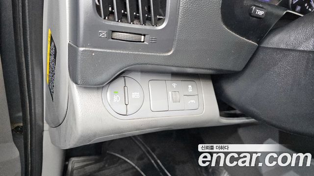 Hyundai Starex 2017 — photo 14