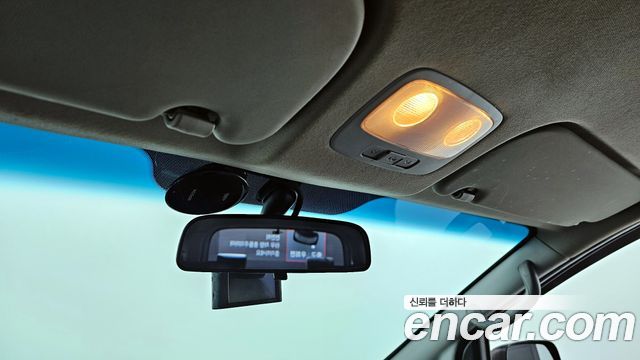 Hyundai Starex 2017 — photo 16