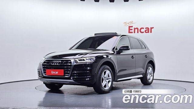 Audi Q5 2020 — photo 1