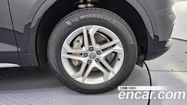 Audi Q5 2020 — photo 5