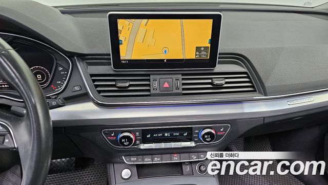 Audi Q5 2020 — photo 15
