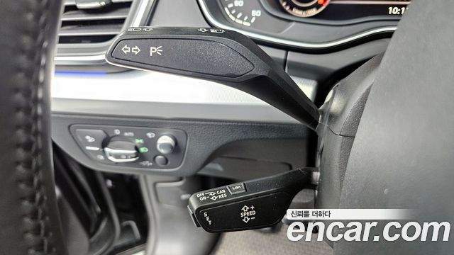 Audi Q5 2020 — photo 17