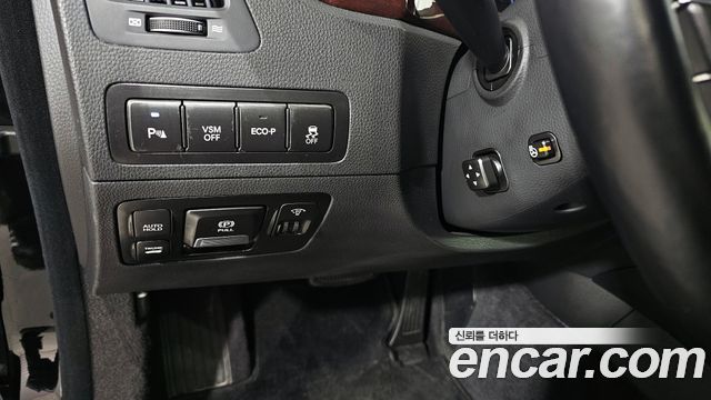 Hyundai Equus 2012 — photo 17