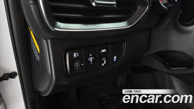 Hyundai Santafe 2019 — photo 14