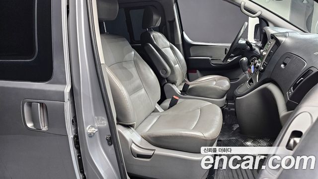 Hyundai Starex 2015 — photo 10