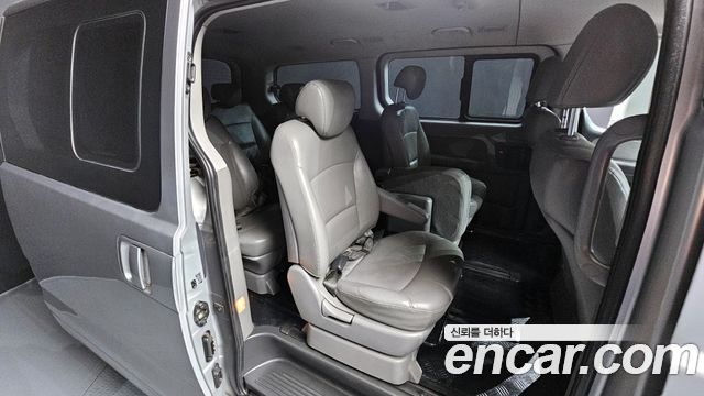 Hyundai Starex 2015 — photo 12