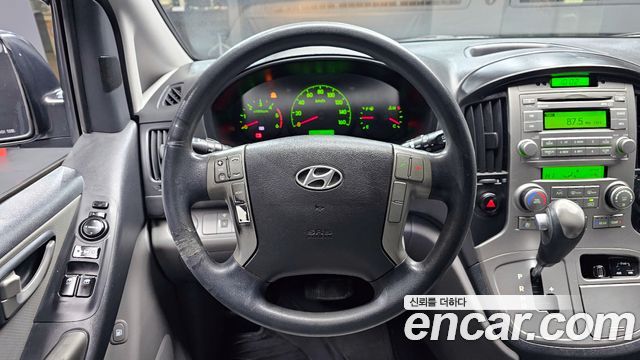 Hyundai Starex 2015 — photo 13