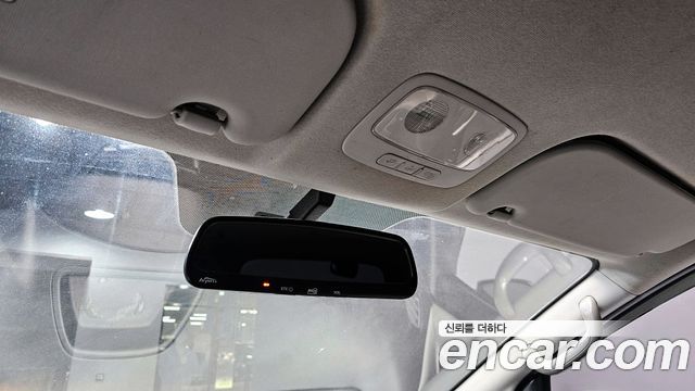 Hyundai Starex 2015 — photo 19