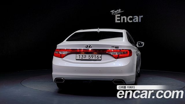 Hyundai Grandeur 2015 — photo 4