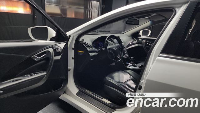Hyundai Grandeur 2015 — photo 10