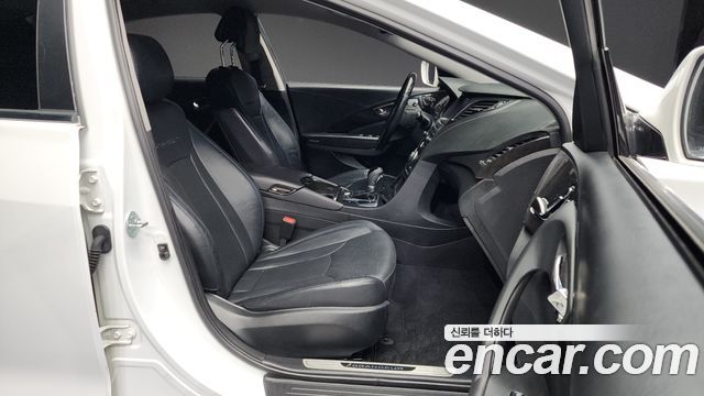 Hyundai Grandeur 2015 — photo 11