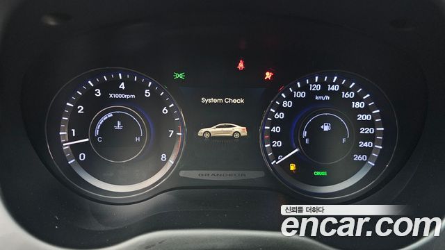 Hyundai Grandeur 2011 — photo 8