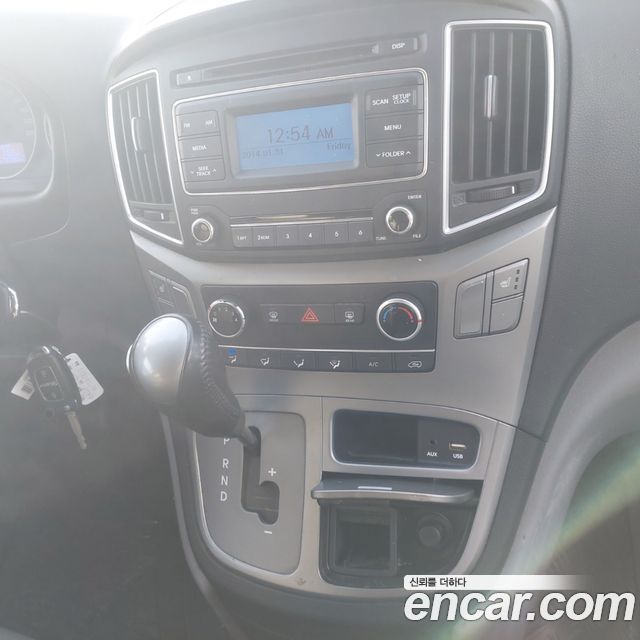 Hyundai Starex 2019 — photo 8