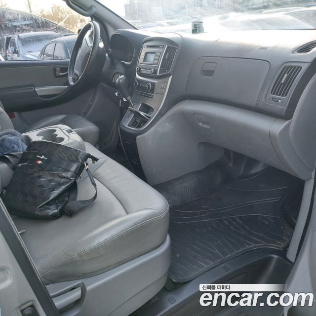 Hyundai Starex 2019 — photo 9