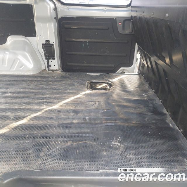 Hyundai Starex 2019 — photo 11